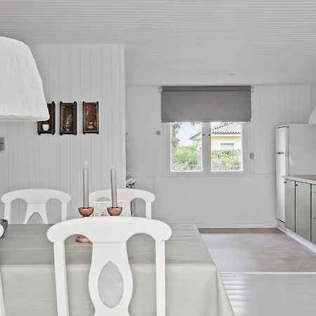 Cozy In With Wifi Holiday home